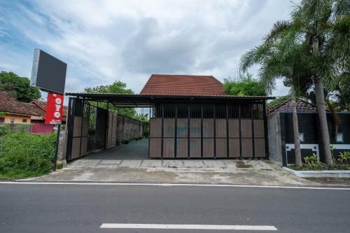 Hotel Oyo 2347 Griya Patran