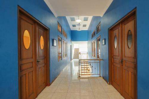 Hotel Oyo 2469 Sutomo Homestay