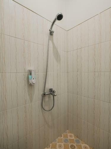 Hotel Oyo 90045 Annafi Apartel
