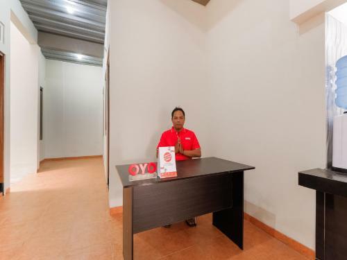 Hotel Oyo 90045 Annafi Apartel