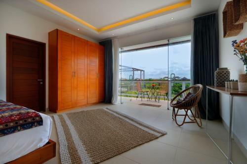 Exclusive Villas Complex 7 Br Seminyak Center W Staff