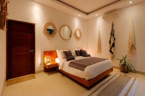 Exclusive Villas Complex 7 Br Seminyak Center W Staff