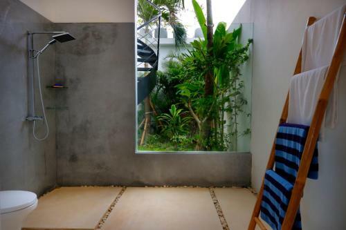 Exclusive Villas Complex 7 Br Seminyak Center W Staff