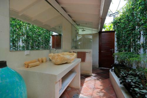 Amazing Villas Complex 8 Br Seminyak W Staff