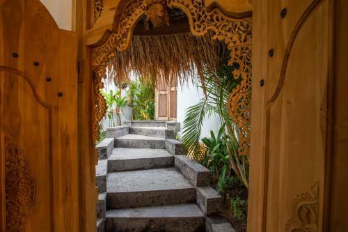 Tropical Private Villa 3 Br Canggu W Staff