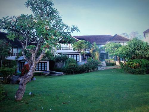 15 Bedrooms Sun Suite Villa Bali