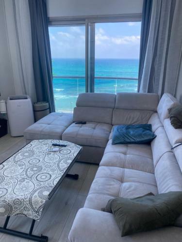 Luxury Haifa Hotel Suite With Ocean View