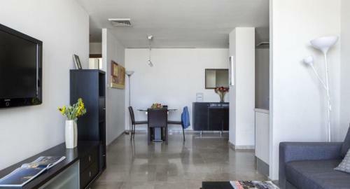 Apartamento Bright 2br In Shenkin By Holyguest