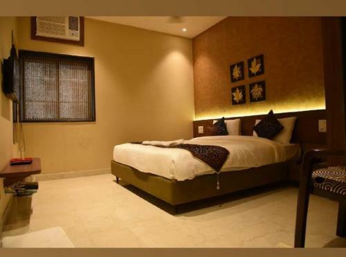 Ash Luxury Hotel With View Of Taj Mahal