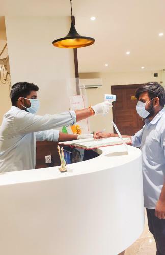 Hotel Sparsh Inn - Chandkheda