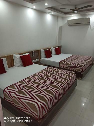 Hostal Hotel Sanskar