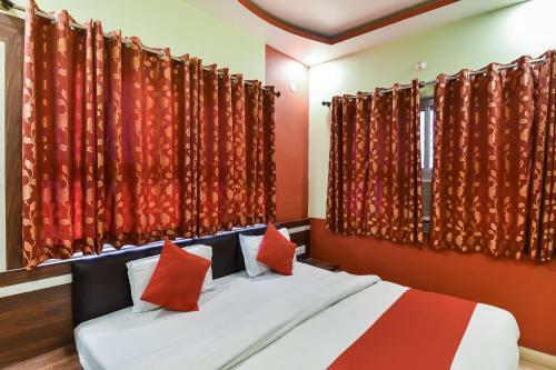 Oyo 19832 Hotel New Mahatma