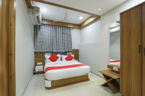 Oyo 69353 Hotel Madhav Villa