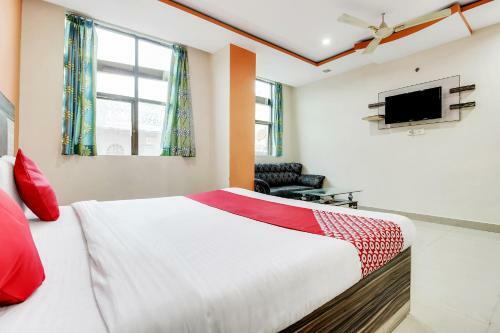 Hotel Oyo 45999 Tulsi Palace