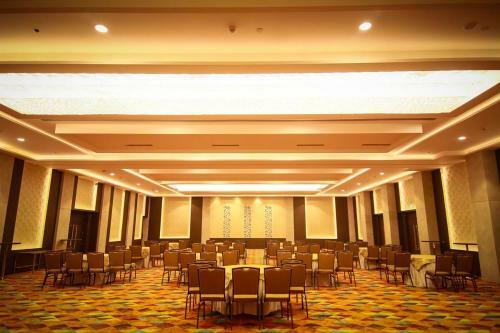 Hotel Ramada By Wyndham Aligarh Gt Road