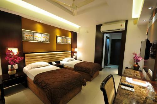 Hotel Surabhi Regency