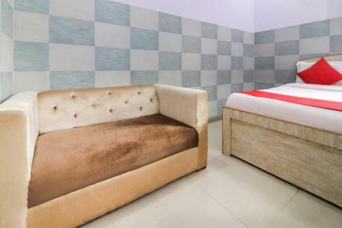 Hotel Oyo 49871 Geeta Palace