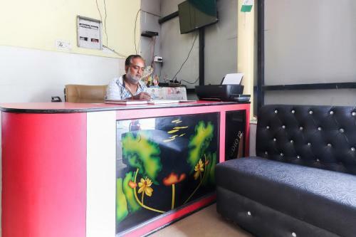 Hotel Oyo 49871 Geeta Palace
