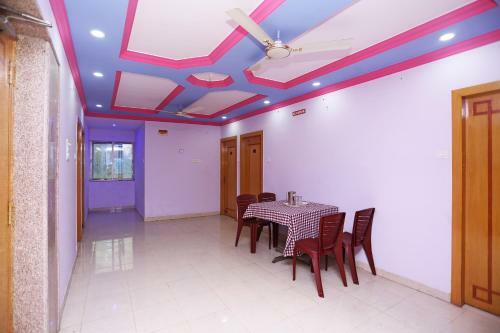 Hotel Oyo 28330 Raj Rajeswari