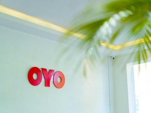 Hotel Oyo 76788 C Square Space