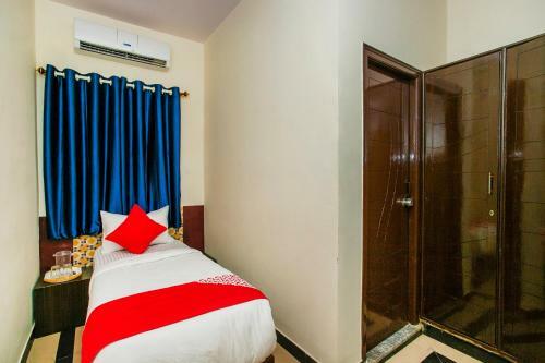 Hotel Oyo 26817 Gks Residency