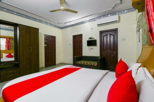 Hotel Oyo 71675 New Aishwarya Comforts