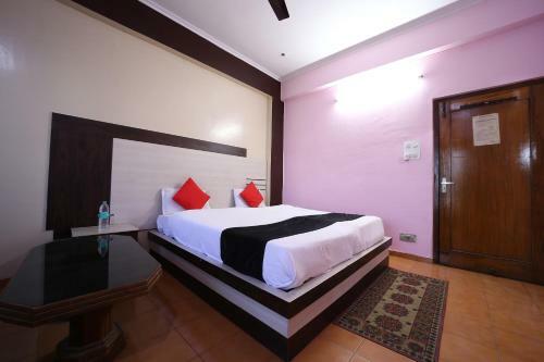 Capital O 38730 Hotel Mansarovar Deluxe