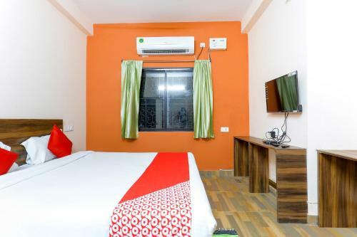 Hotel Oyo 44026 Samrudhi Residency