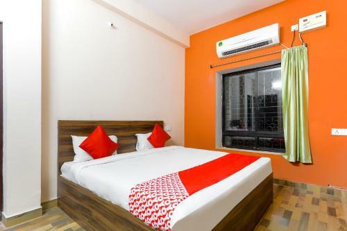 Hotel Oyo 44026 Samrudhi Residency