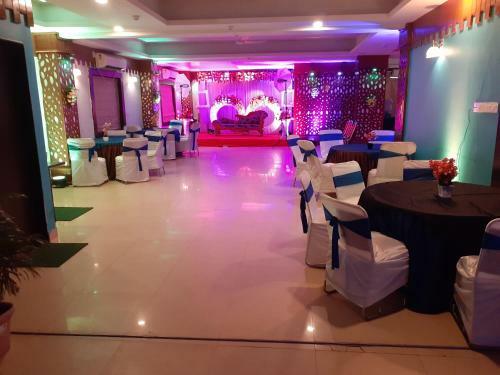 Lal Qila Hotel