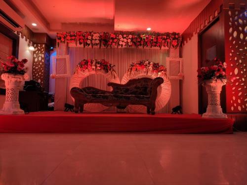 Lal Qila Hotel