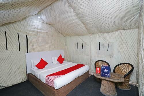 Hotel Oyo 26673 Bairagarh Resort