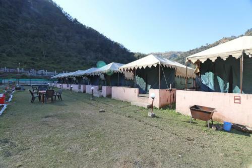 Hotel Oyo 26673 Bairagarh Resort