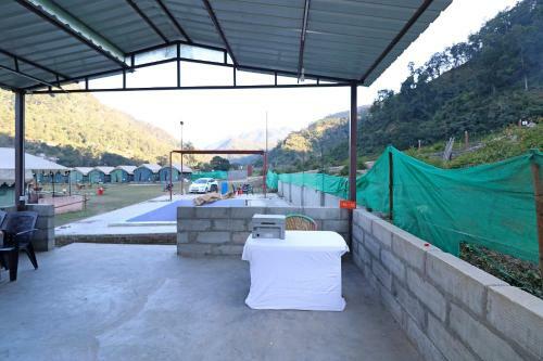 Hotel Oyo 26673 Bairagarh Resort