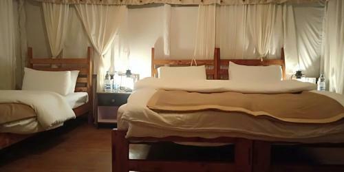 Camp Kasbah, Bir