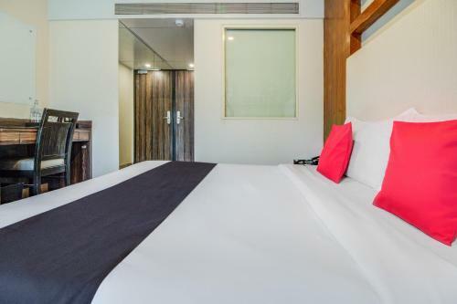 Capital O 71678 Hotel Sea Woods