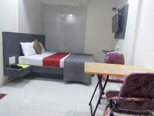 Hostal Hotel Terminus Square