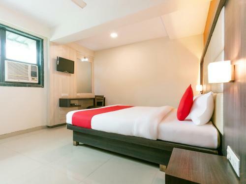 Oyo 36215 Hotel Pearl Residency