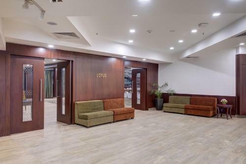 Hotel The Fern Residency Galaxy Mall