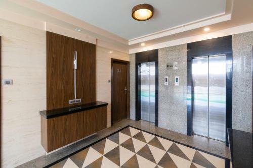 Hotel Capital O 70342 Imperial Residency