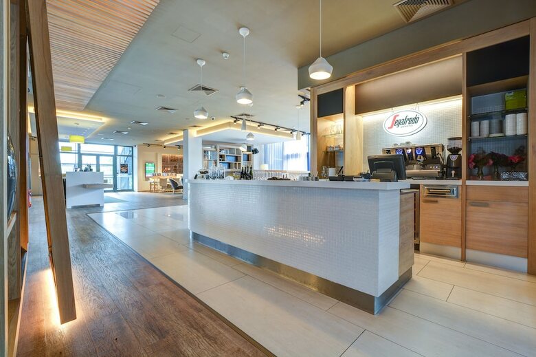 Hotel Holiday Inn Prague Airport