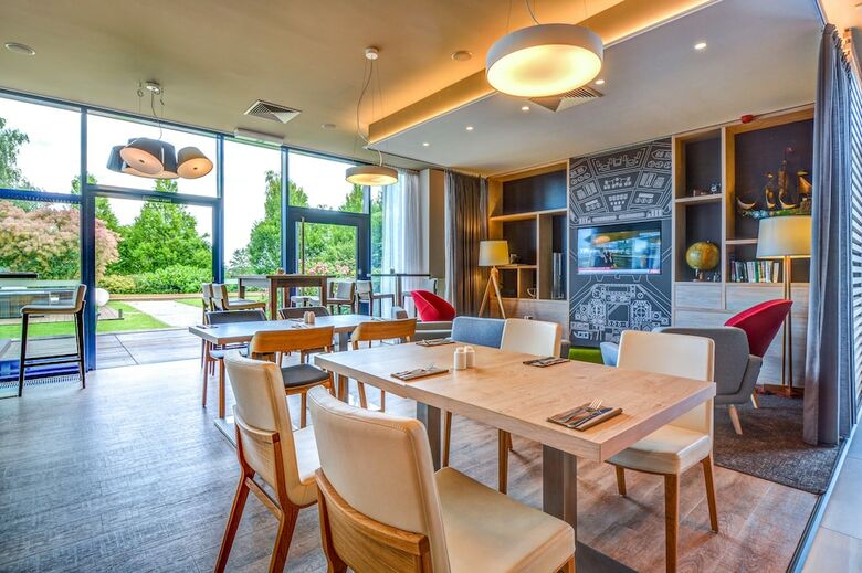 Hotel Holiday Inn Prague Airport