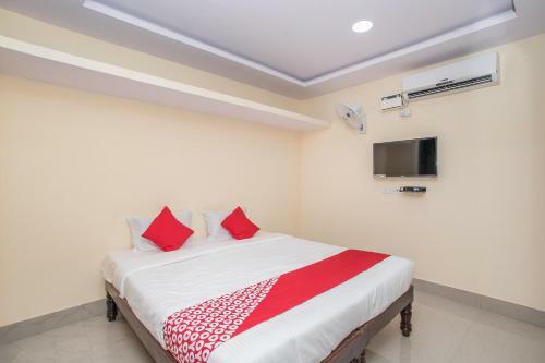 Hotel Oyo 15818 Om Sai Residency