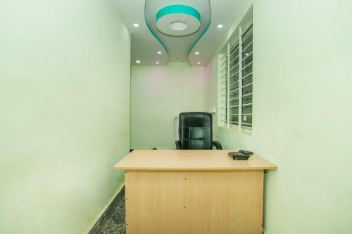 Hotel Oyo 15818 Om Sai Residency