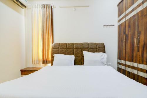 Hostal Oyo Home 80188 Yellow Elephant 2bhk Baga Beach