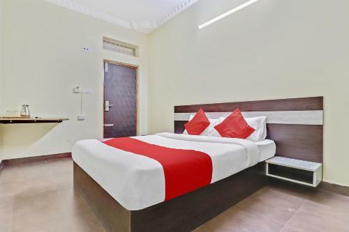 Hotel Oyo 40115 J P Palace