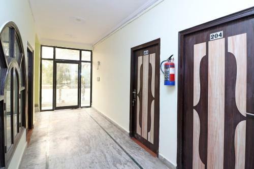 Oyo 26815 Hotel Sweet Night