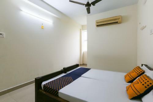 Hotel Spot On 63050 Kag Rooms