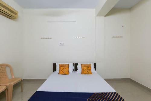 Hotel Spot On 63050 Kag Rooms