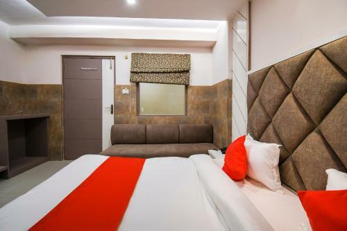 Hotel Oyo 70123 Sada Shiv Guest House